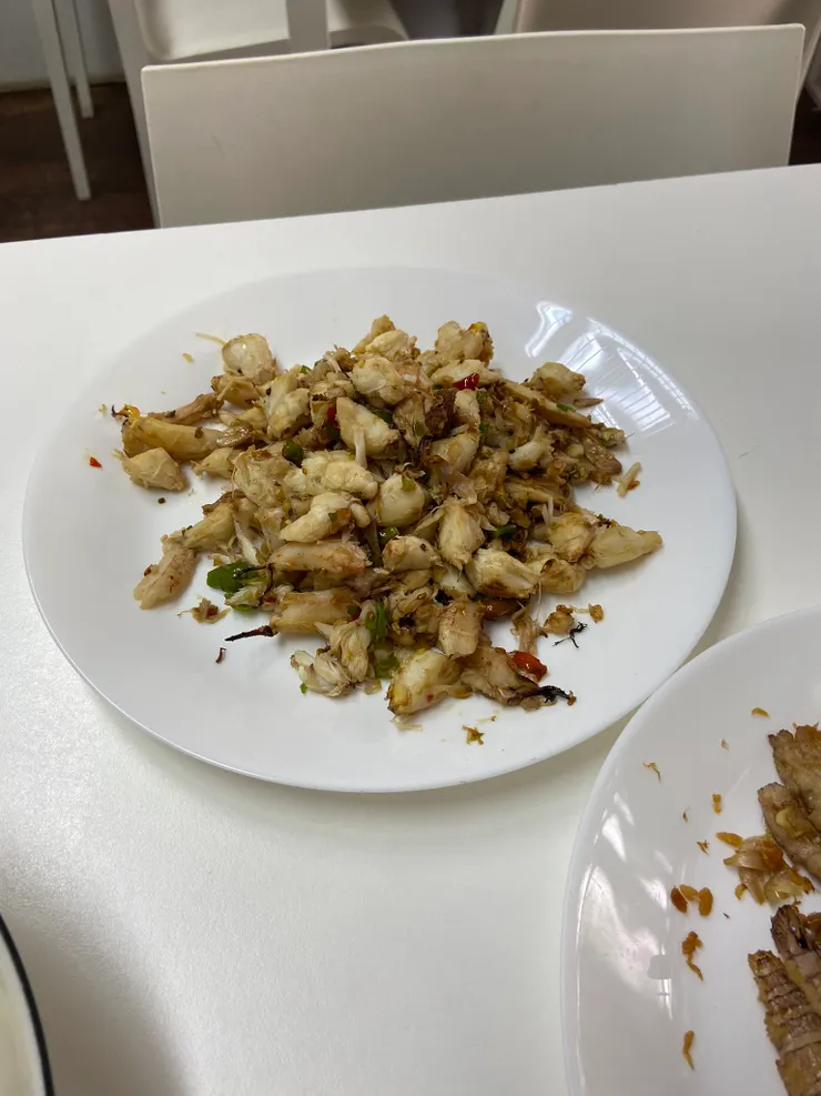 蒜辣炒蟹肉(600銖)