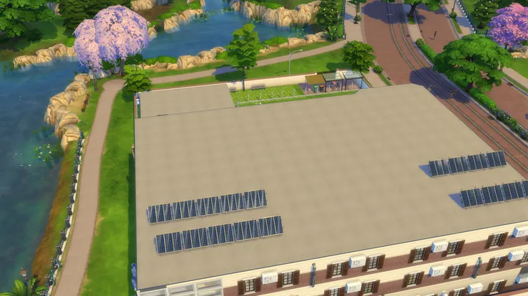 有機會當然要安裝太陽能發電板，學校的電費想象得到不便宜。