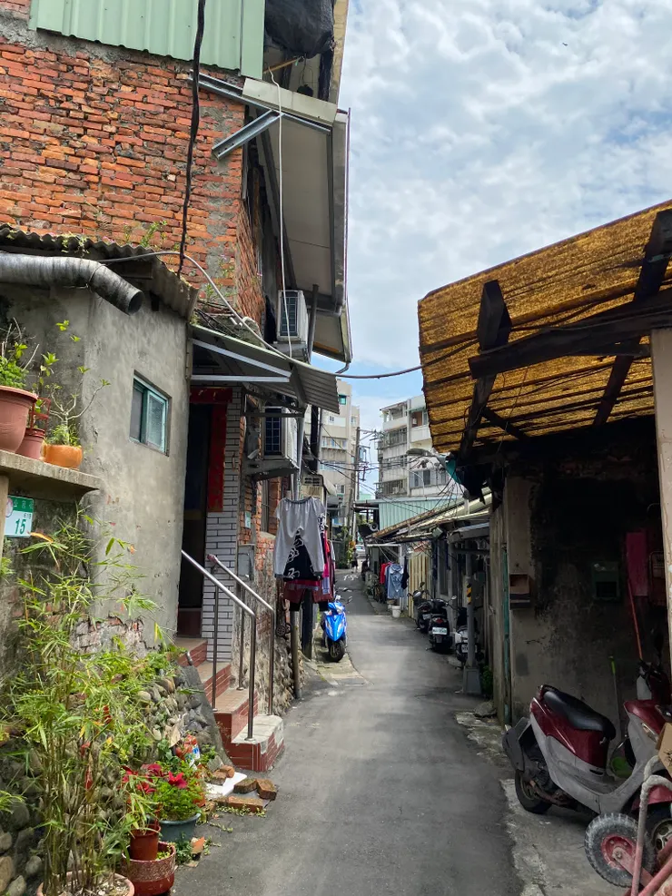 頂公館老聚落。公館街61巷