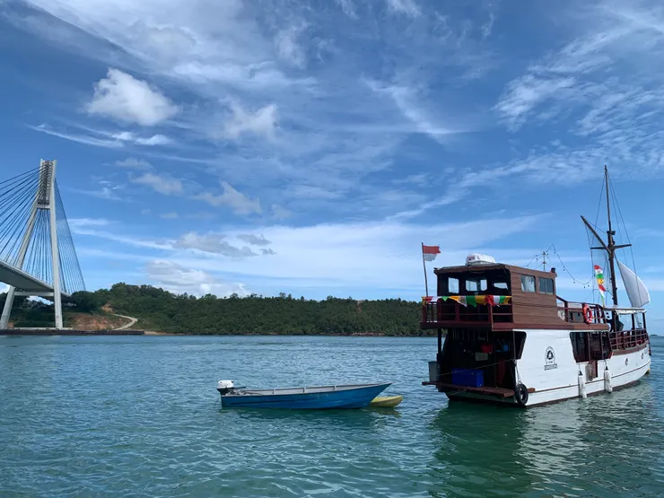 Barelang Jembatan 1大橋下的風光。