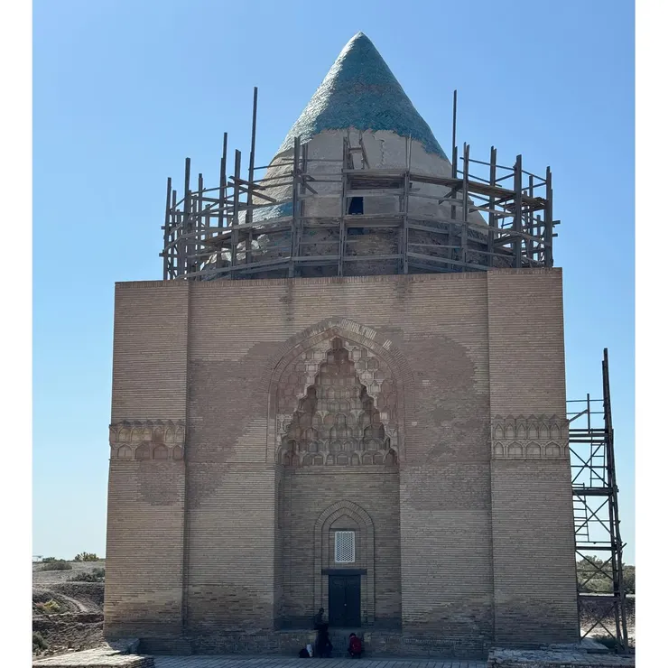 Sultan Takesh Mausoleum (蘇丹貼乞失陵墓)