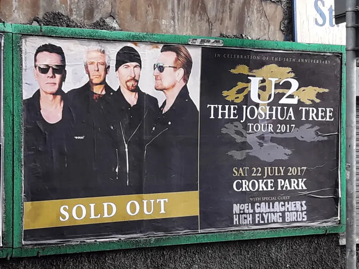 街邊U2演唱會海報 / 資料來源：我自己