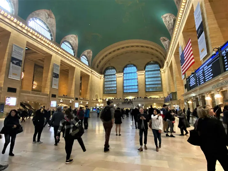 中央車站有著川流不息的人潮