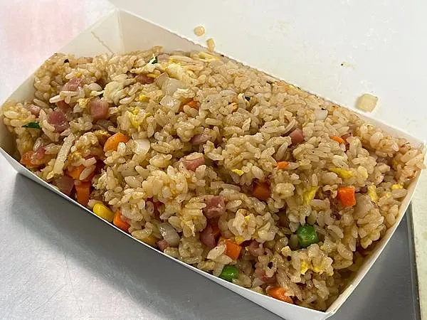 +（華山美食）楊記愛炒飯～光華商圈人氣炒飯炒麵！份量十足一吃