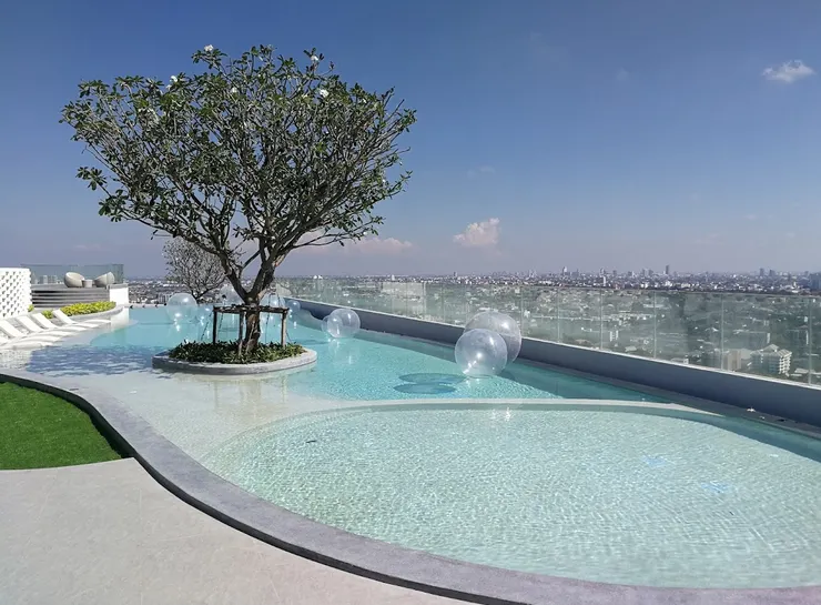 我自己是沒有親眼看過完工後的樣子,都是人家拍的