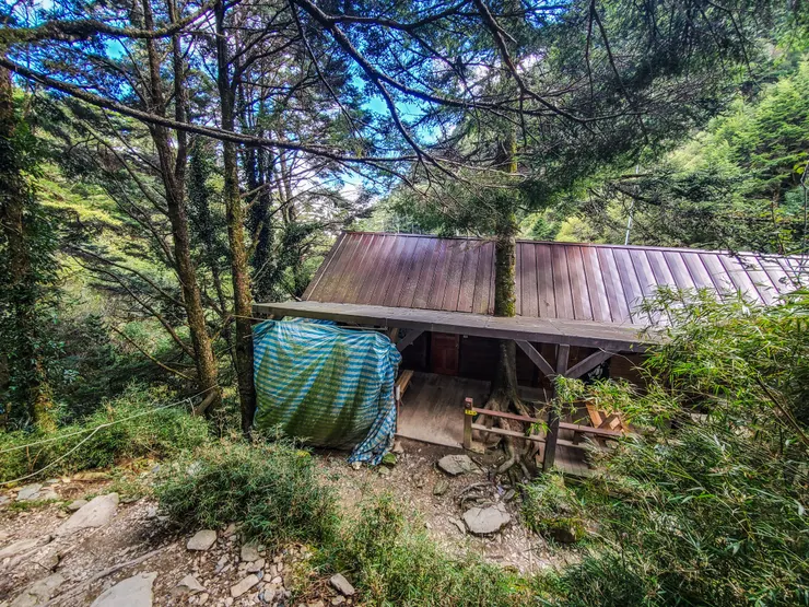 PM 1:29 抵逹向陽山屋