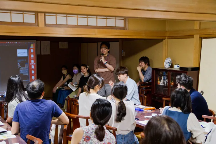 最終發表上幫忙講評的MARK大大