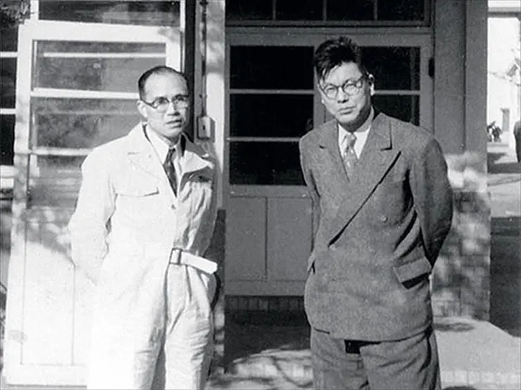 本田宗一郎與藤澤武夫 圖片來源：https://bike-lineage.org/etc/hondasouichirou/