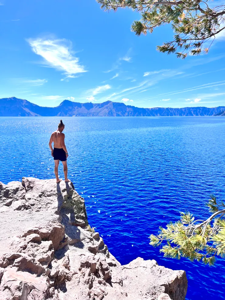 男子懸崖跳水照片之一 作者拍攝