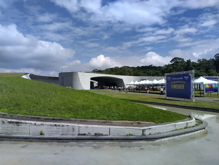 隔天要舉辦日月潭環湖馬拉松