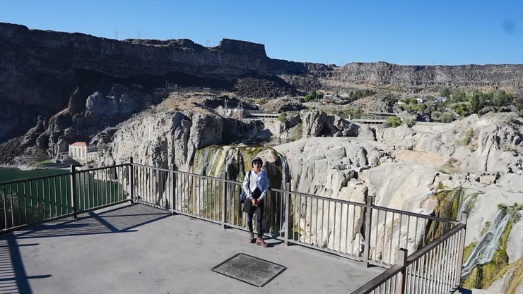 秋天已融雪季末水量很小
