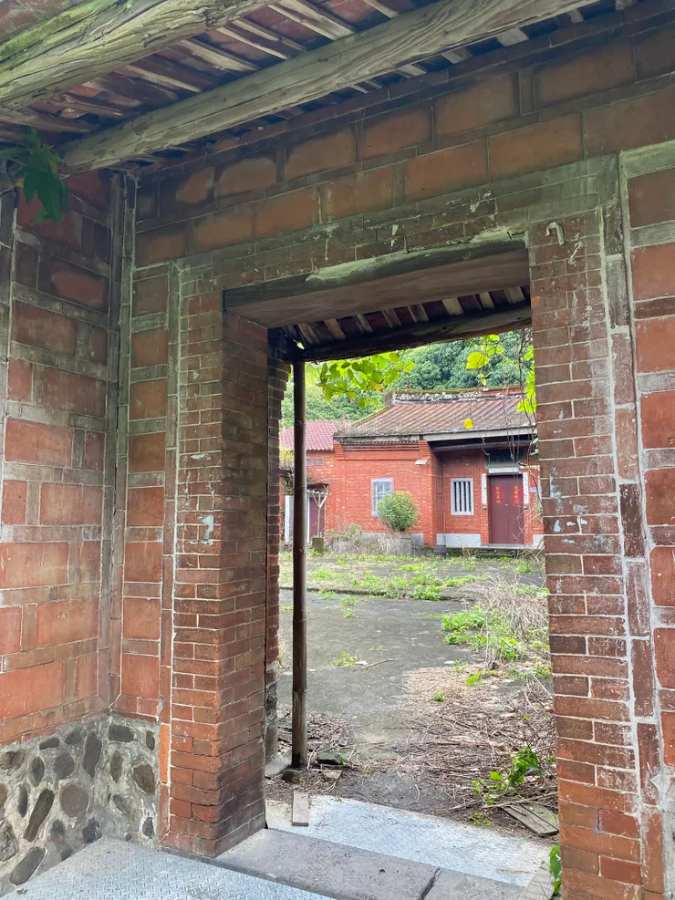 「明記」清代的門樓。2023.12.2拍攝