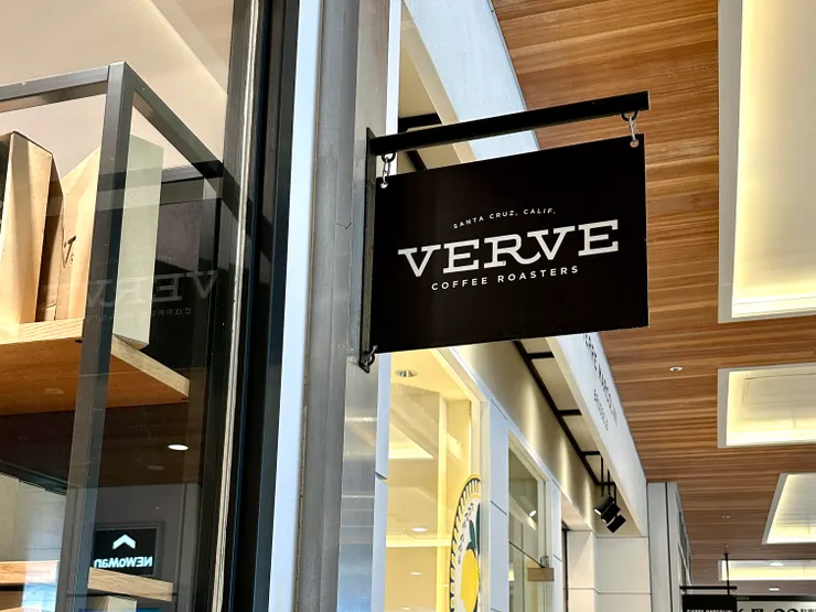 《VERVE COFFEE ROASTERS SHINJUKU》