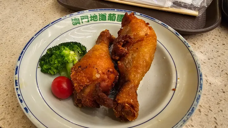 烤雞腿!好吃!像是炸雞腿!