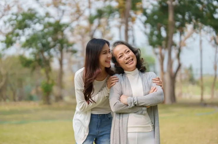 沒有人能抗拒真誠的讚美，婆婆更是如此。圖/123RF圖庫
