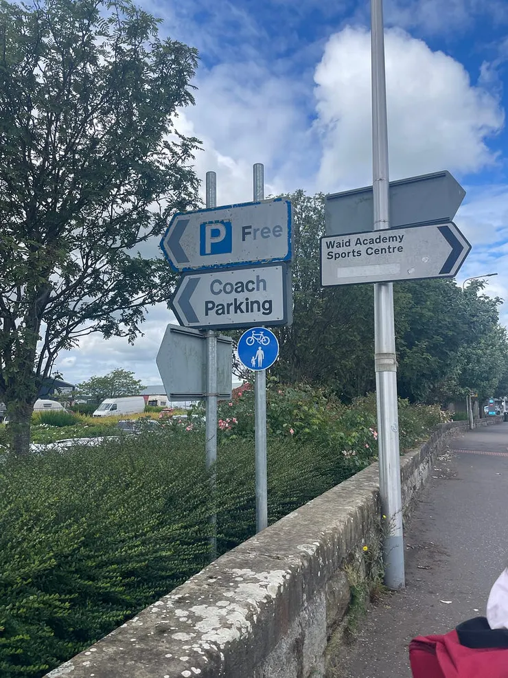 COOP後面免費停車場