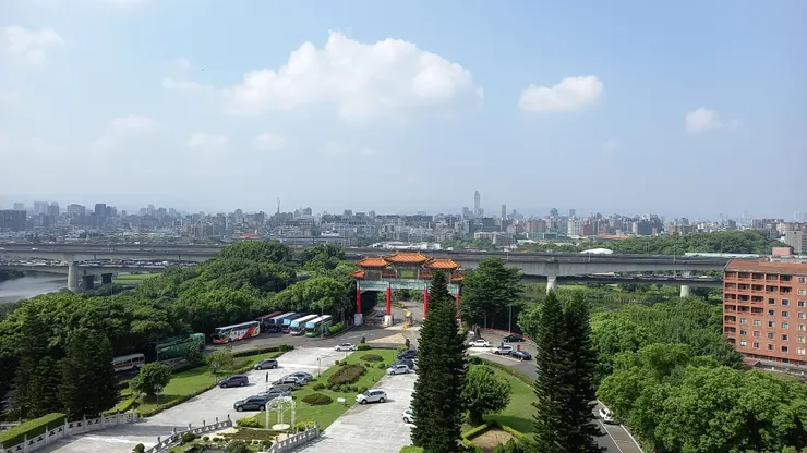 這是圓山大飯店天際客房的上午!