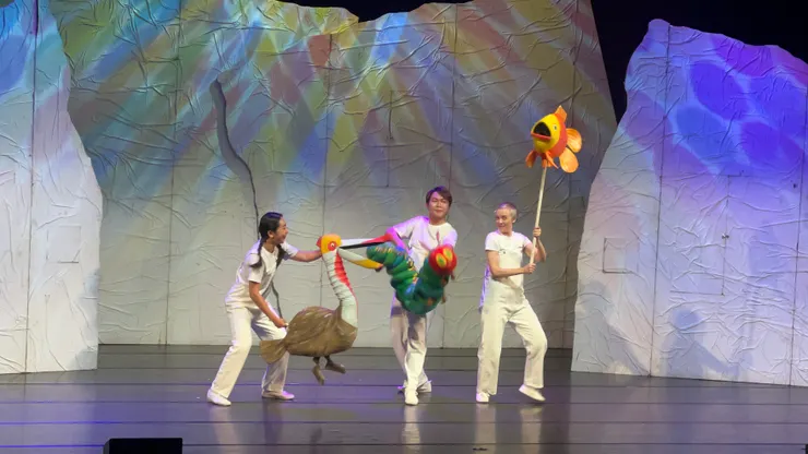 演員謝幕准許觀眾拍照