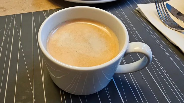 來一杯熱美式是一定要的!