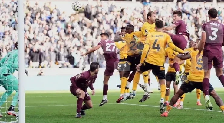 史東斯頭槌破網助曼城絕殺狼隊2:1