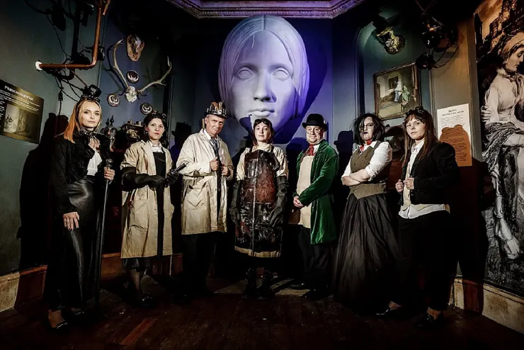 圖片來源:Mary Shelley's House of Frankenstein