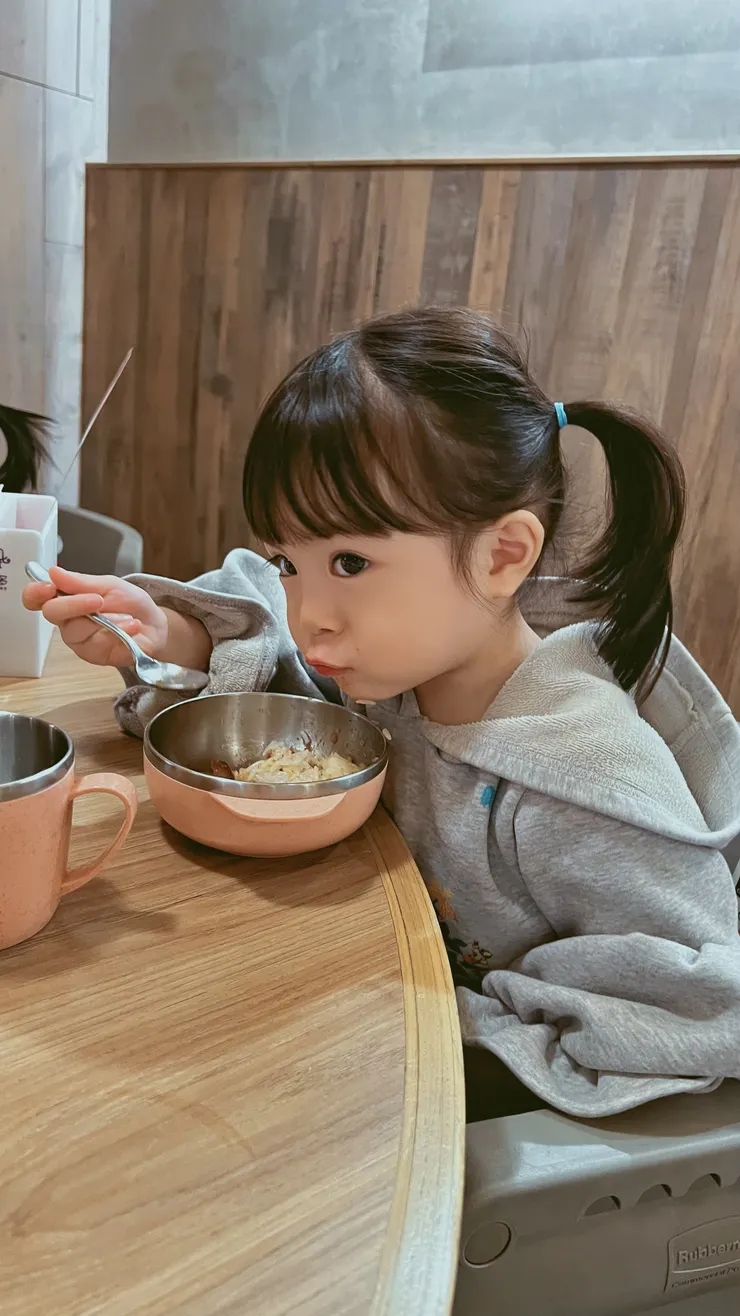 二姐吃得超香❤️