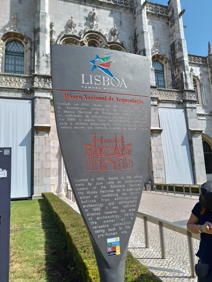 購票從此處進去