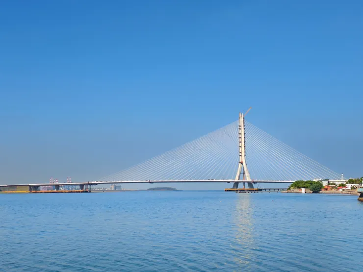 淡江大橋成為淡水的新地標。