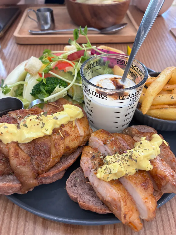 雞腿肉裸麥套餐