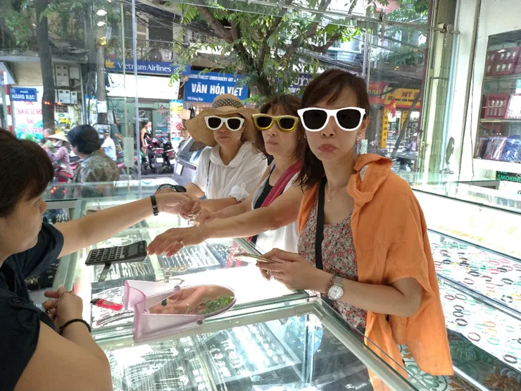 買到可以當VVIP客戶的程度