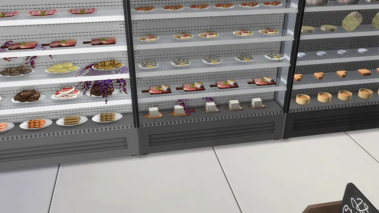 另一邊的雪櫃放著凍肉。有菜怎麼可能沒有肉？