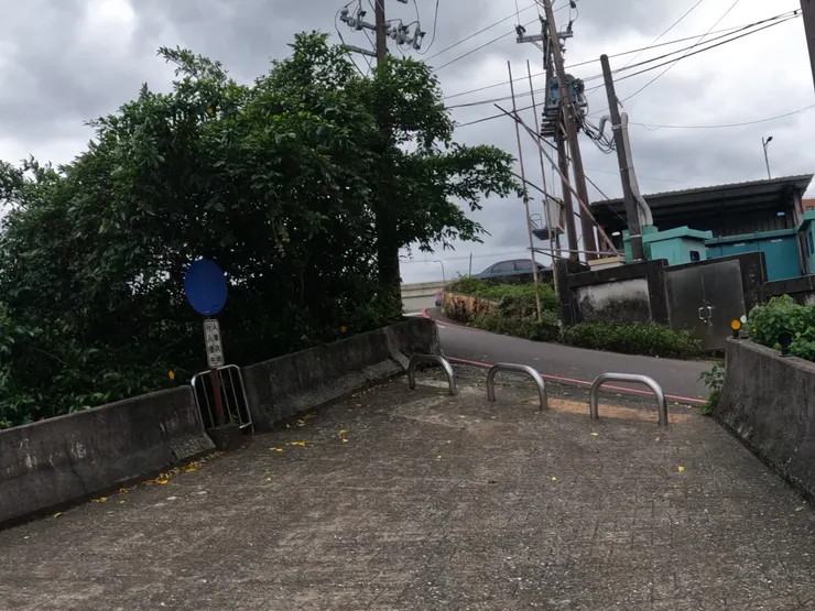 自行車道路口有時候要找一下。