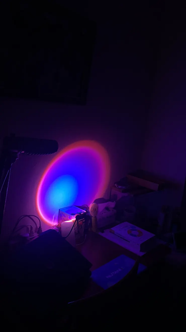 放得有點歪，但是顏色很帥