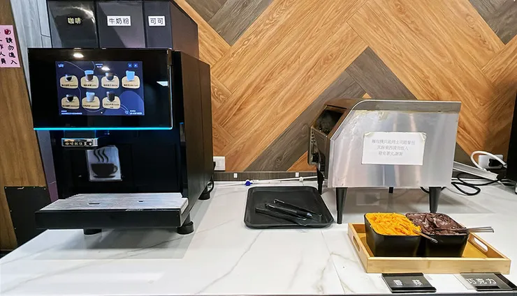 桃園吃到飽推薦│饗厚牛排桃園店:百元預算爽吃百道料理自助吧!