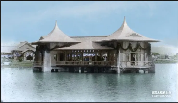 1908年縱貫鐵道全通式於台中公園湖心亭慶賀