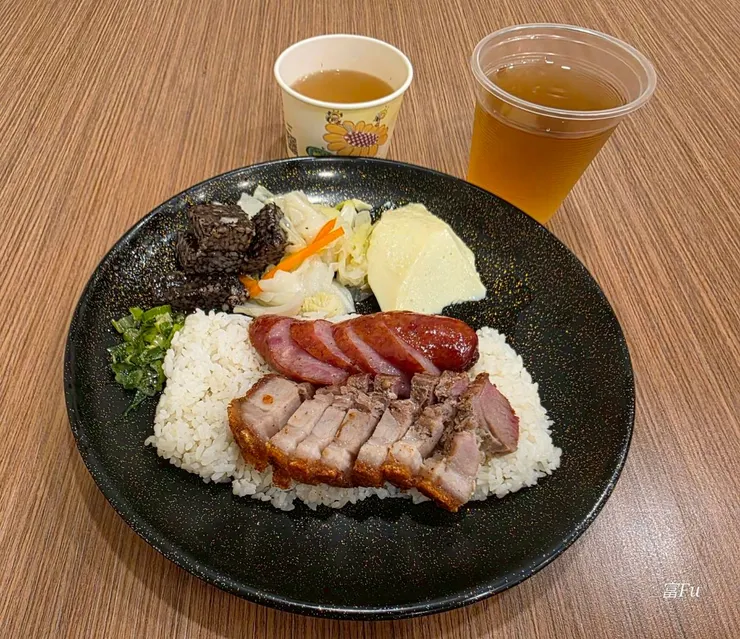 烤豬香腸飯。我的最愛!