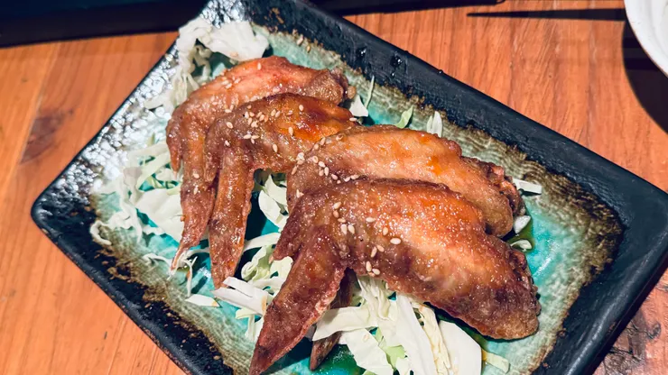 名古屋名物手羽先(雞翅膀),隨便一家都很好吃。