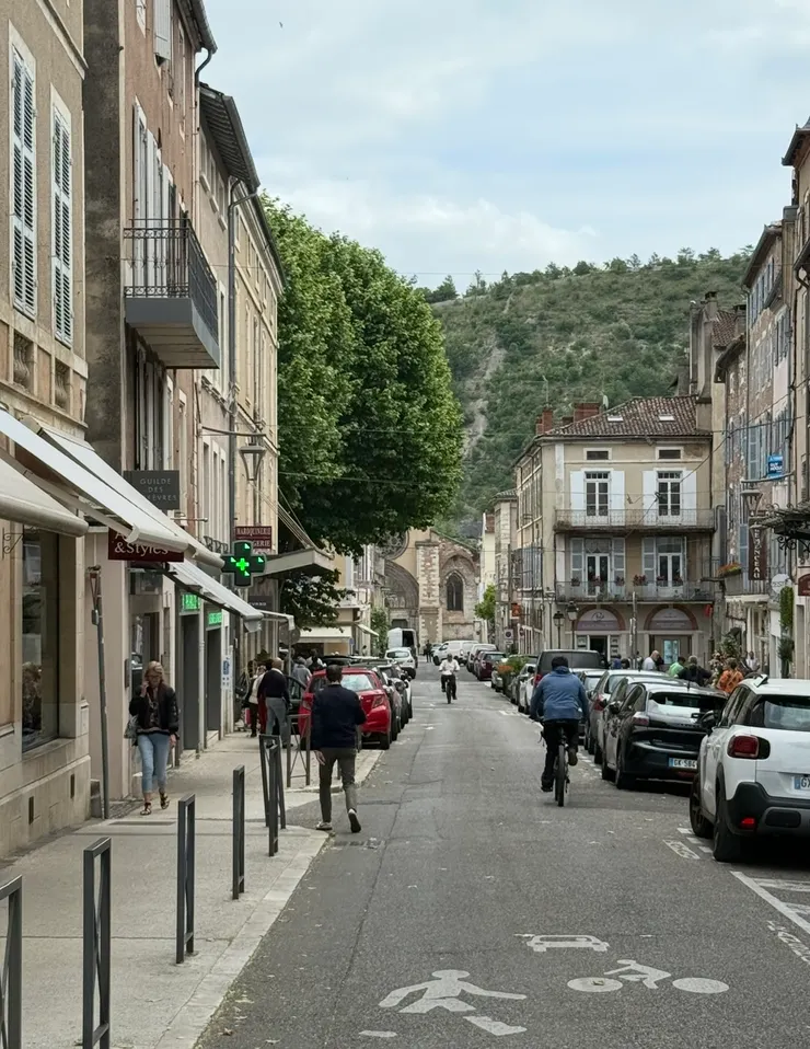 從這裡開始走向舊城區