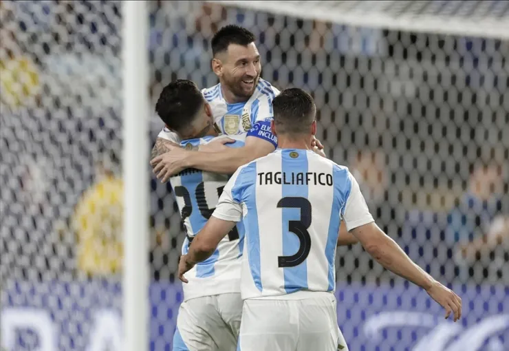 美斯為阿根庭射成2:0