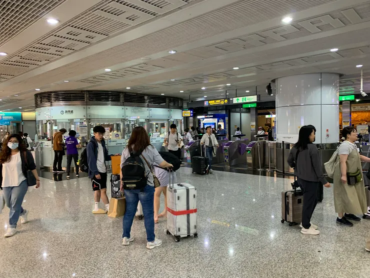桃園機場_機場捷運出/入口處