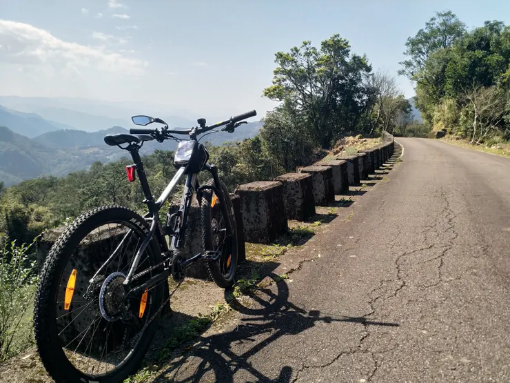 就算是平常在台北近郊的山路上練習，一樣可以實踐專注力與正念，而且會越來越有信心挑戰陡坡。