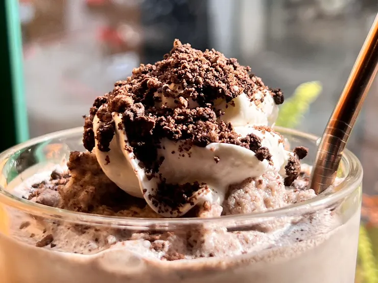 巧克力脆脆奶昔，我的最愛