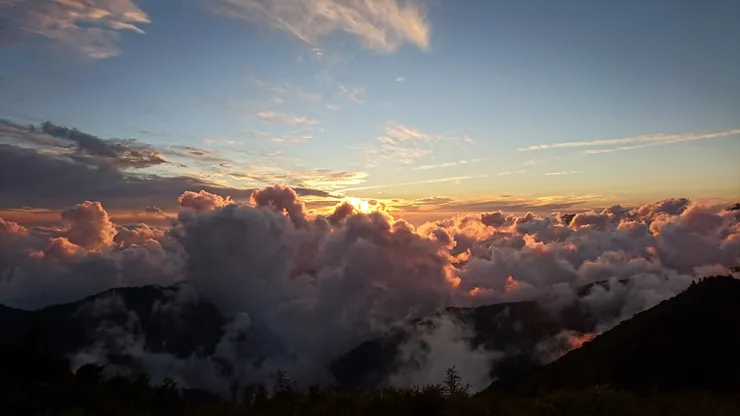 我覺得這張雲看起來像愛心