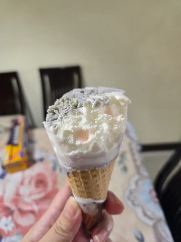 一口咬下去上面超甜超脆口層次很多