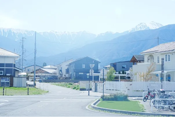 信濃大町看到的雪山