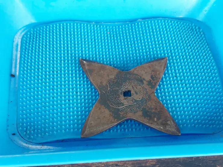 賣小吃的店家還有手裡劍小物，十分可愛