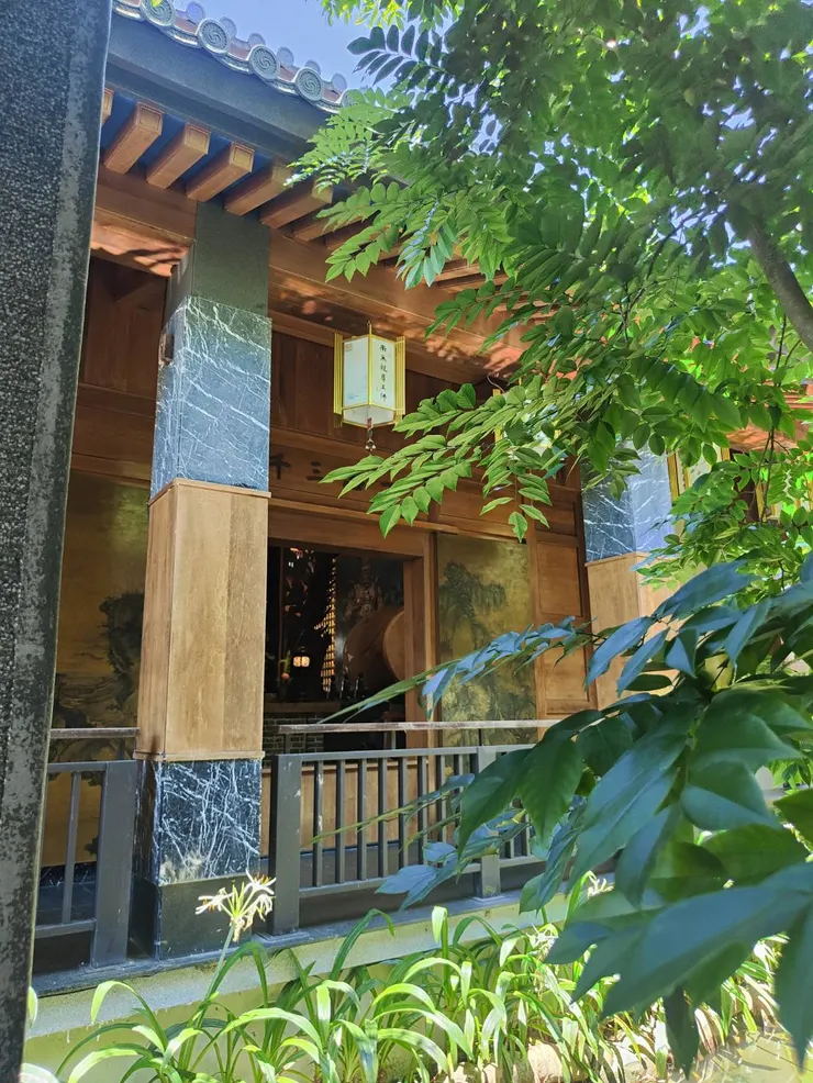 非常喜歡園區處處綠意扶疏的景致