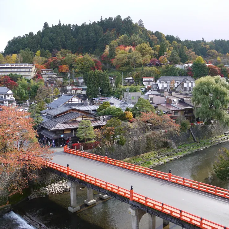 Canva搜尋飛驒高山風景美不勝收