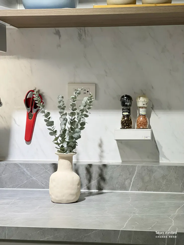 廚房磁吸牆琺瑯壁板