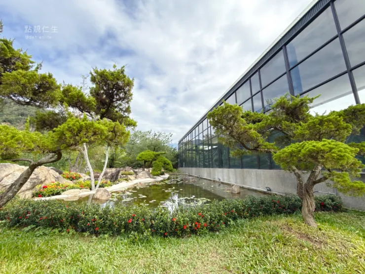 餐廳對面另一區 內部還在施工｜春秋山林